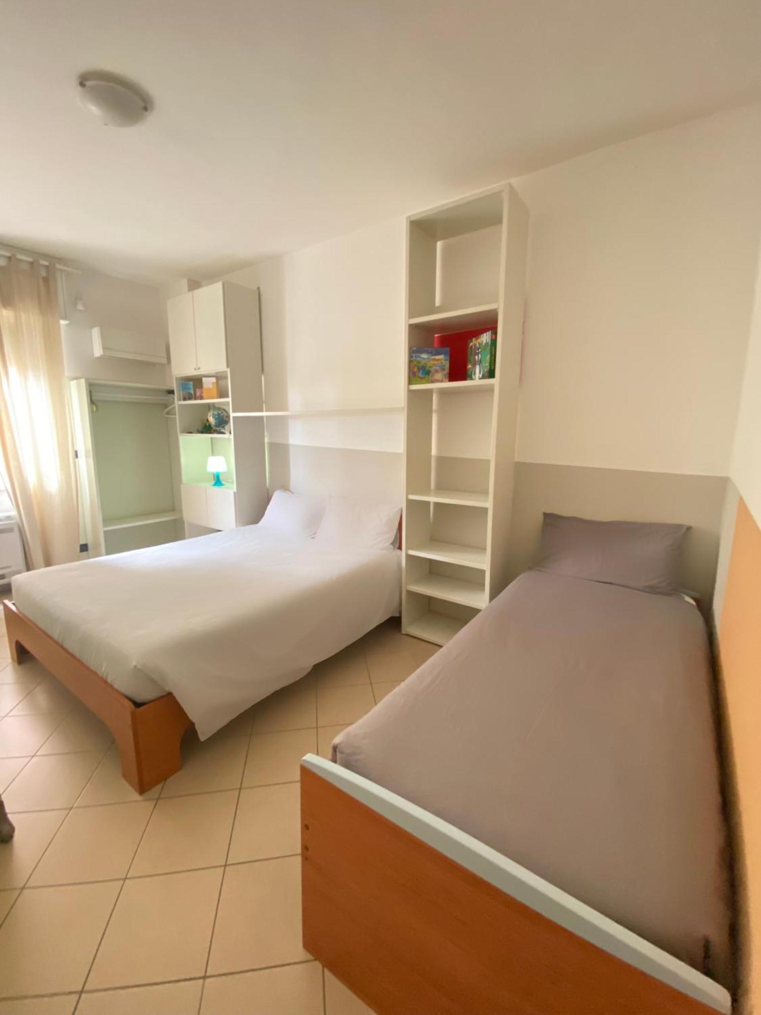 Babyaccommodation Family Comfort Пиетра Лигуре Екстериор снимка