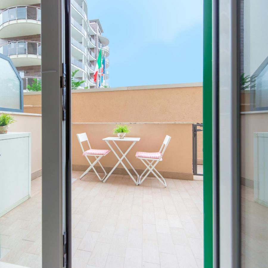 Babyaccommodation Family Comfort Пиетра Лигуре Екстериор снимка